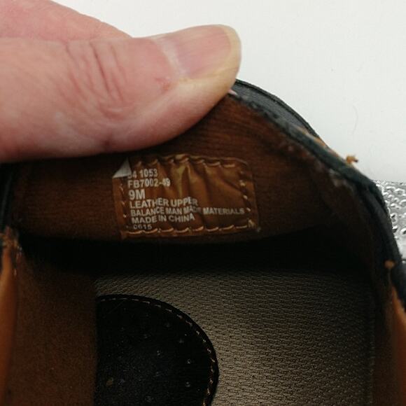 Cabela's Brown Textured Leather Slip-on Shoe size 9M - Picture 6 of 6